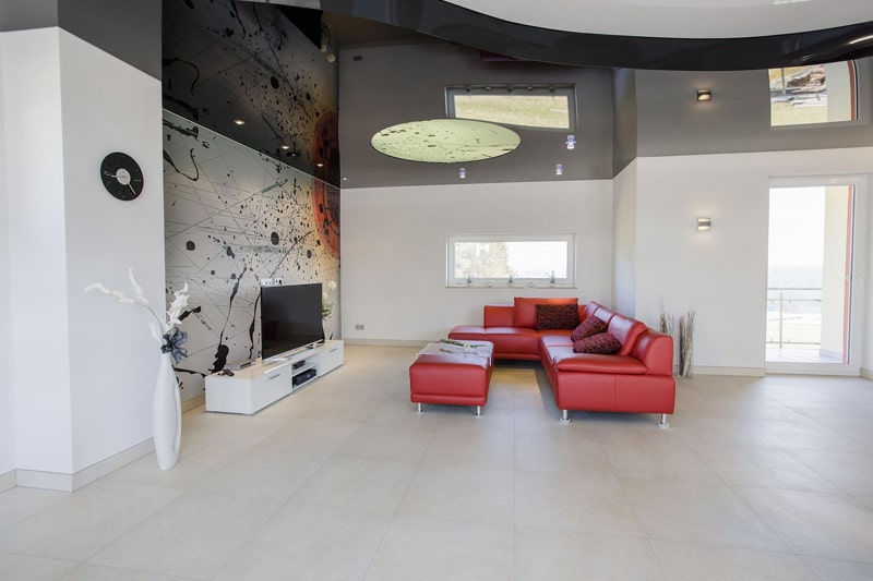 Galerie Spanndecke Wohnzimmer hochglanz schwarz weiss und bedrucktem Lichtkreis